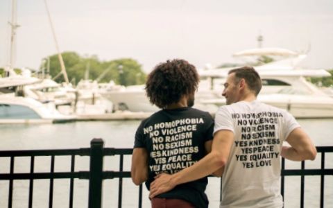 How to Make First Gay Boat Date Perfect and Not Fail Trying